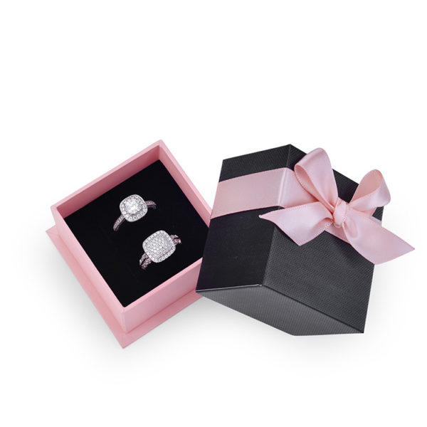 Wholesale Customized Package Cheap Paper Jewelry Box Ribbon Box