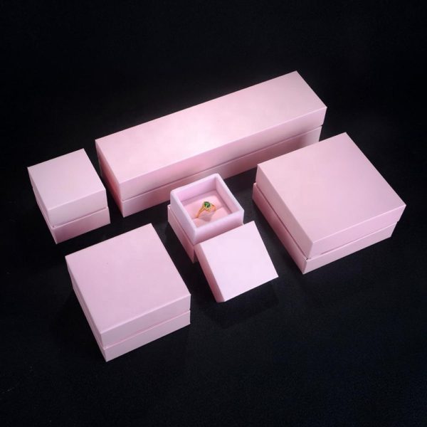 Wholesale Customized Package Jewelry Box Kraft Paper Gift Box