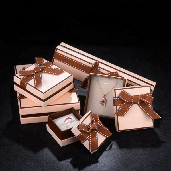 Wholesale Customized Package Cheap Paper Jewelry Box Ribbon Box