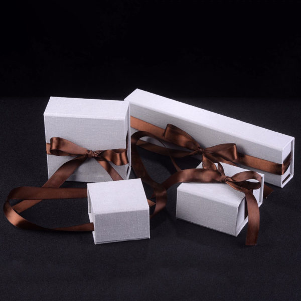 Wholesale Customized Package Jewelry Paper Box Magnetic Ribbon Box