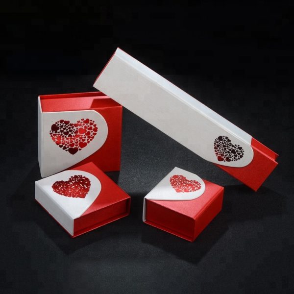 Wholesale Customized Package Printing Paper Jewelry Box Magnetic Closure Box