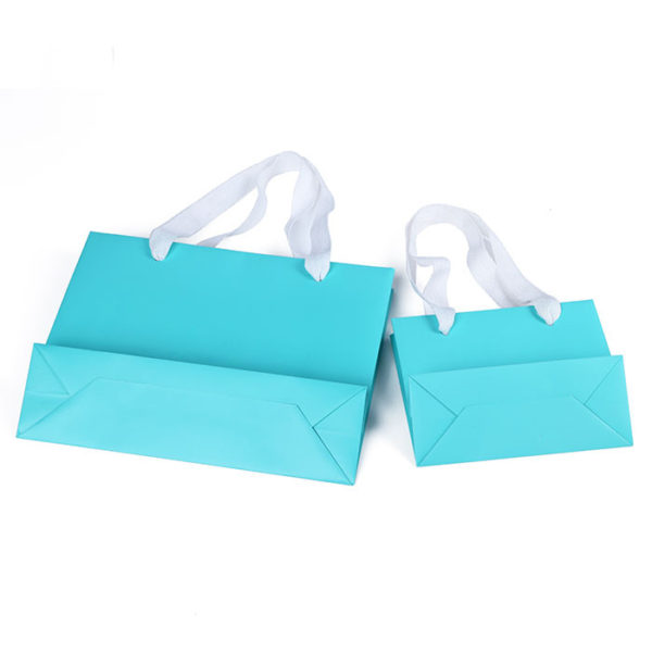 eco-friendly jewelry gift paper bag shopping luxury paper bag ribbon handle