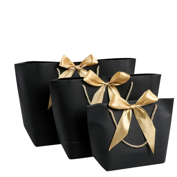 eco-friendly jewelry gift paper bag shopping luxury paper bag PP handle