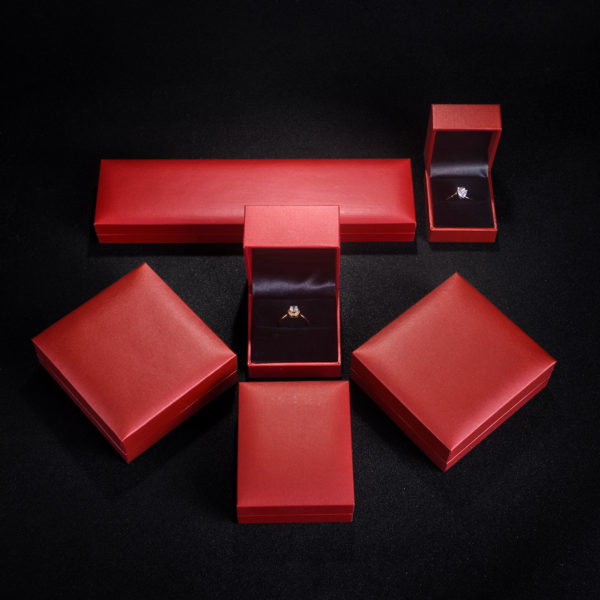 leather paper plastic red jewelry box for ring bangle pendant bracelet