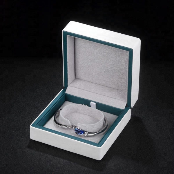 gorgeous double color pu leather surrounding plastic jewelry set box for ring bangle pendant bracelet necklace