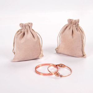 drawstring rope velvet jewelry pouch gift packaging